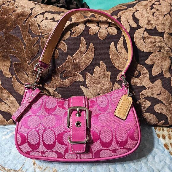 バッグ Coach Signature Demi Leather Pouch Pink s-l400.png
